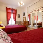 Апартаменты Pyrenees Palace *