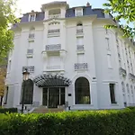 Pyrenees Palace