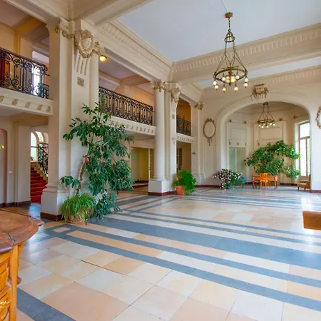 Apartment Pyrenees Palace *